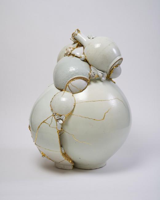 Translated Vase_2019 TVCW 3 (detail 1)